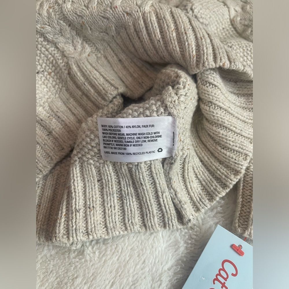 Cat & Jack Cream Chunky Cable-knit Fleece-lined Sweater Kids Size 4T NWT - Picture 3 of 3